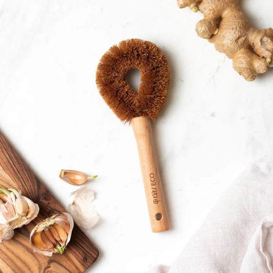 Dish Scrubber - Beech Wood Handle & Coconut Bristles